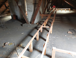 Zateplení bytového domu pomocí foukané izolace